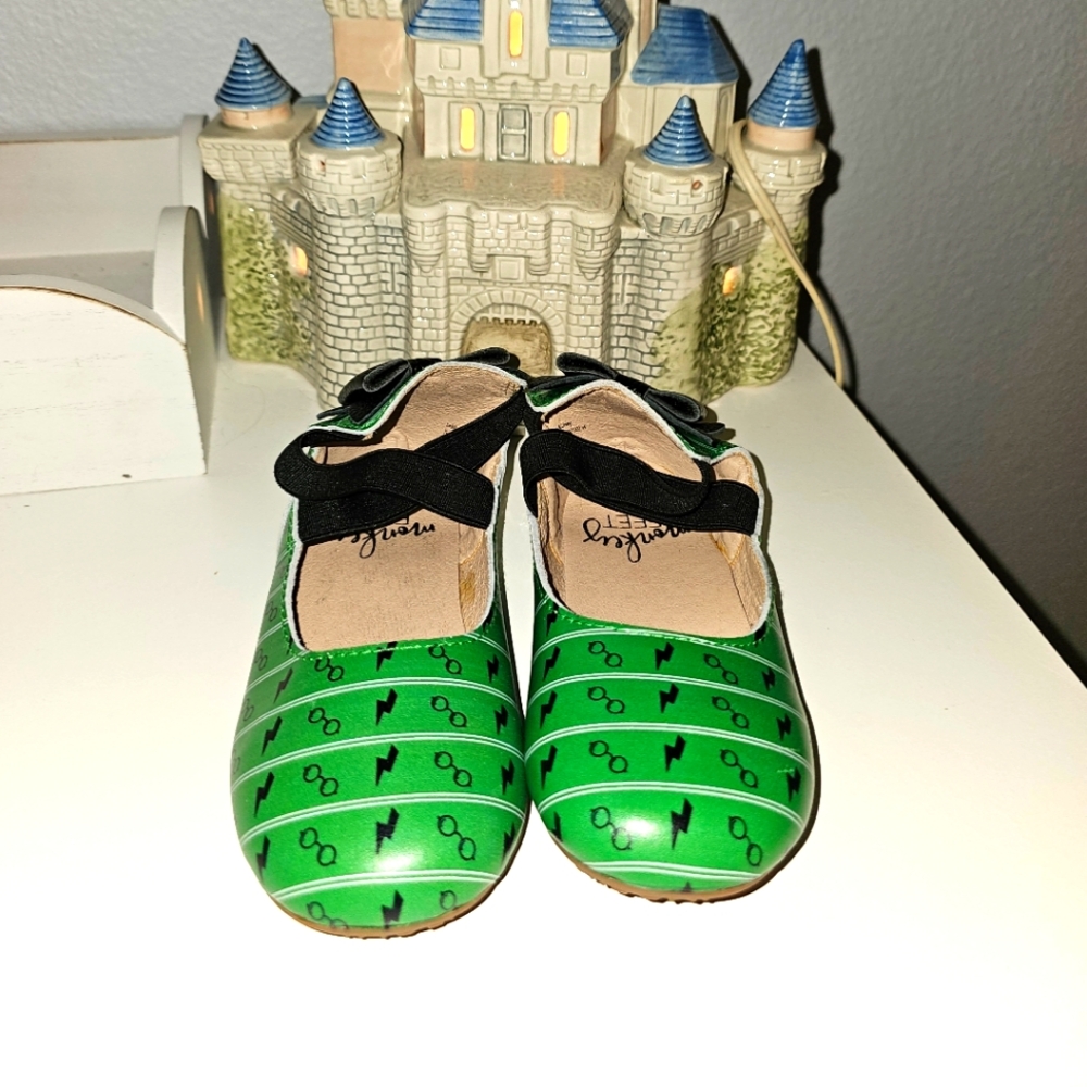 New Size 7 Monkey Feet Harry Potter Slytherin Green Slip-on Moccasins with bow
